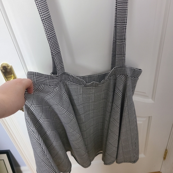 Boohoo Dogtooth Pinafore Skirt Size US 18 NWT - Picture 4 of 8